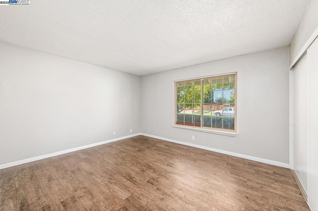 SUMMERSET - Residential