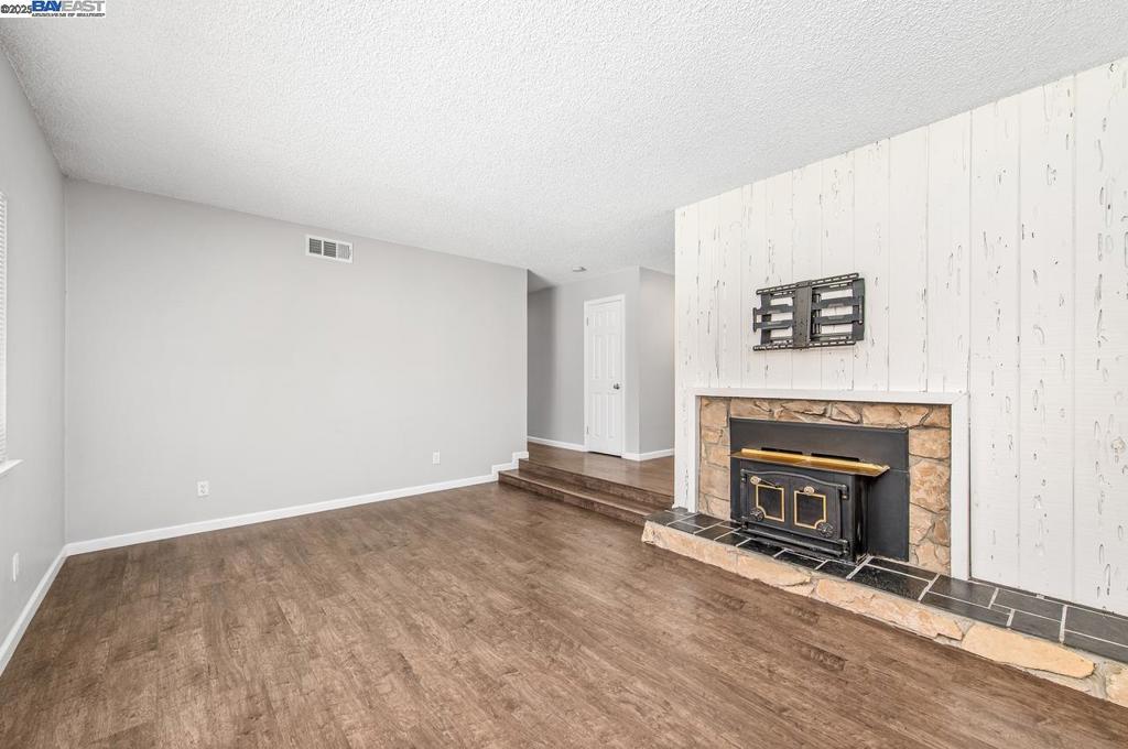 SUMMERSET - Residential