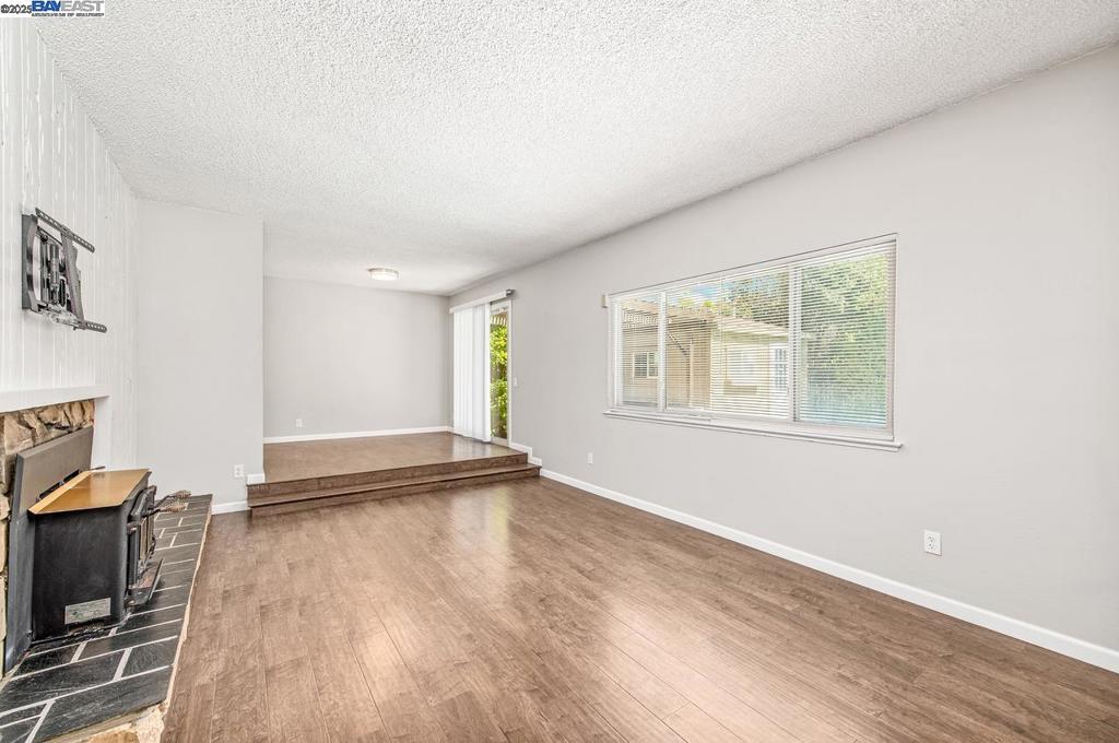 SUMMERSET - Residential