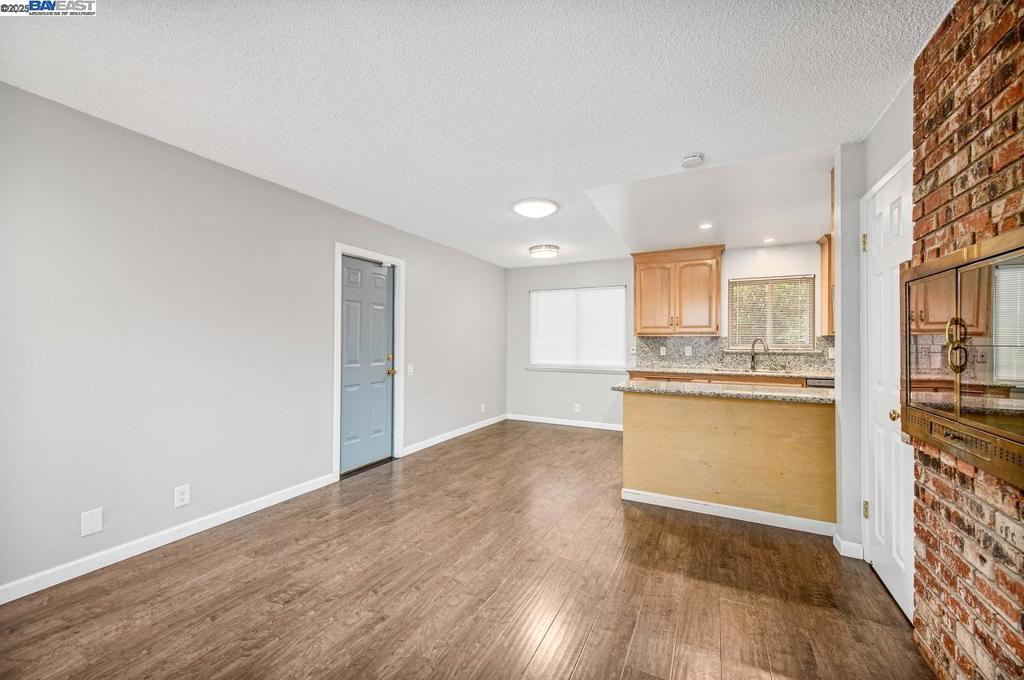 SUMMERSET - Residential