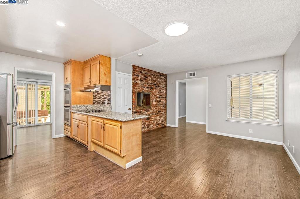 SUMMERSET - Residential