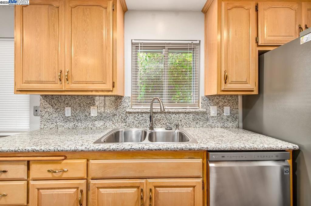 SUMMERSET - Residential