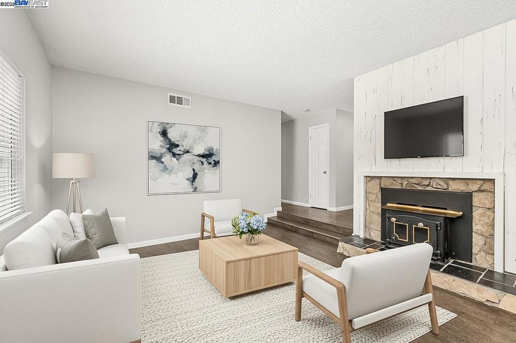 SUMMERSET - Residential