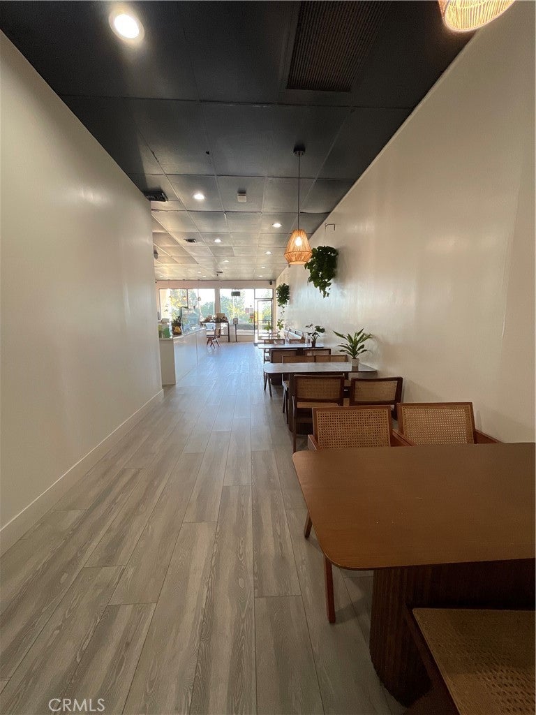 909 W Foothill Boulevard