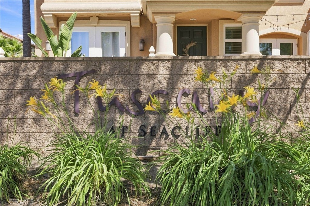 Photo of 7244 Lisamarie Court, Huntington Beach, CA 92648 (MLS # OC26195300)