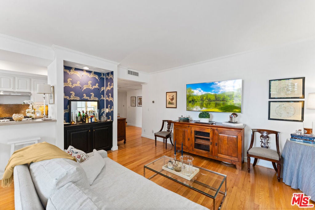 12115 San Vicente Boulevard 111