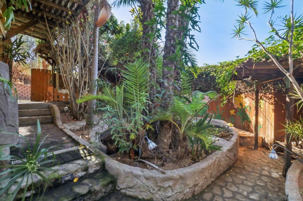 Lakeside - Residential