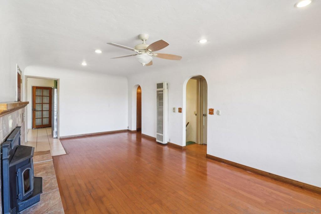 Lakeside - Residential