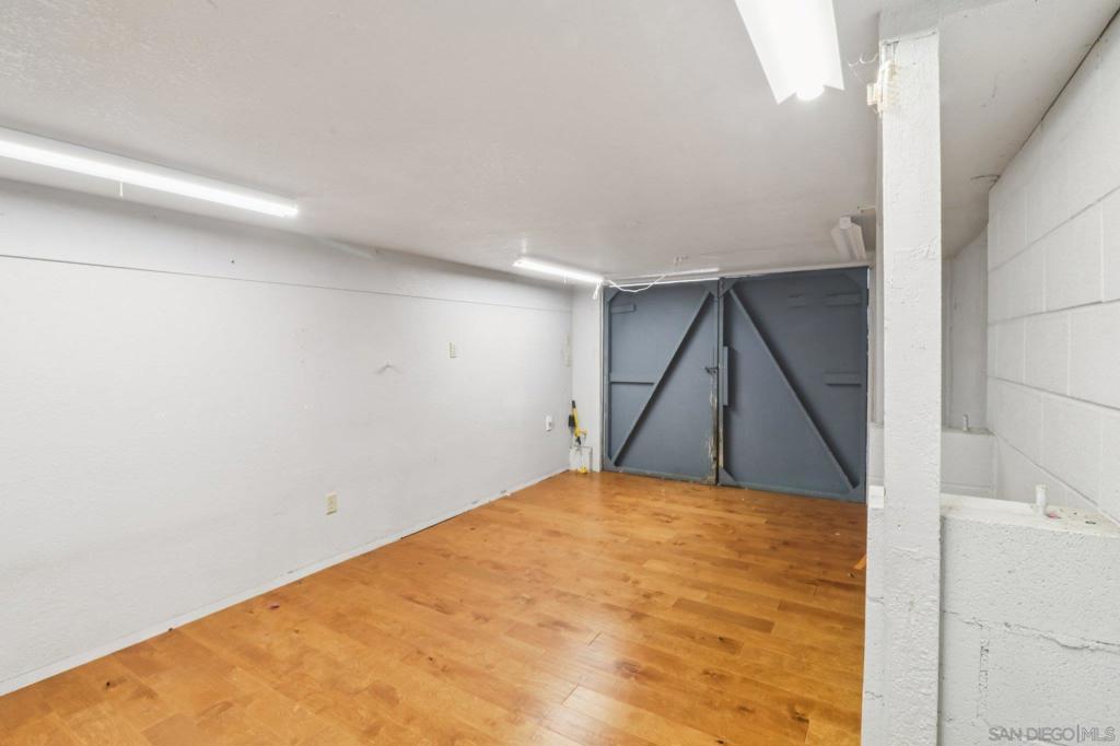 Lakeside - Residential