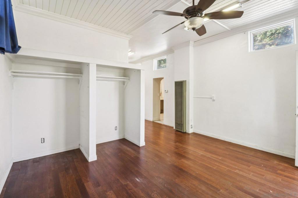 Lakeside - Residential