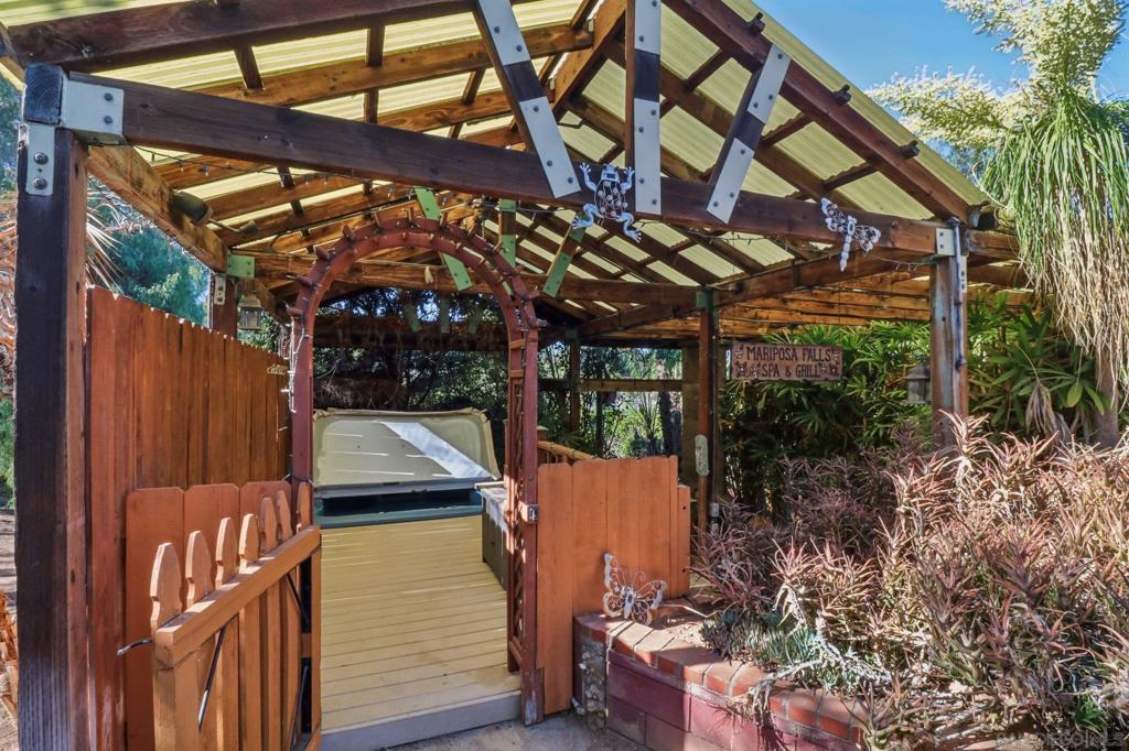 Lakeside - Residential