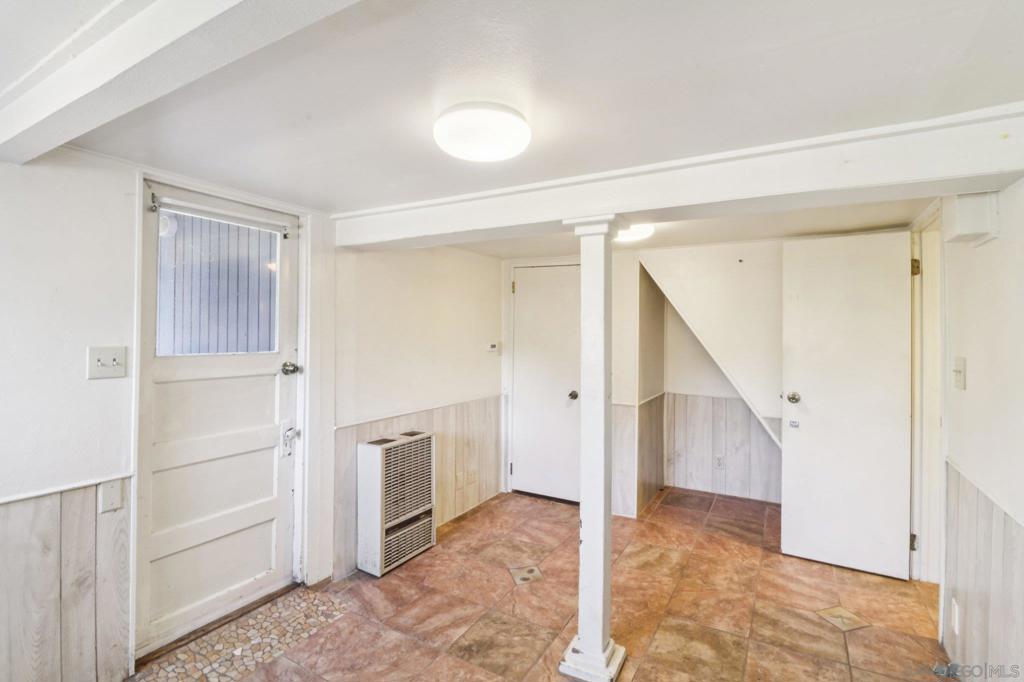 Lakeside - Residential