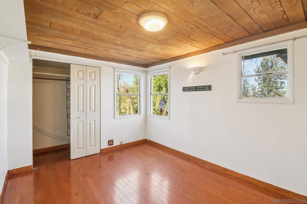 Lakeside - Residential