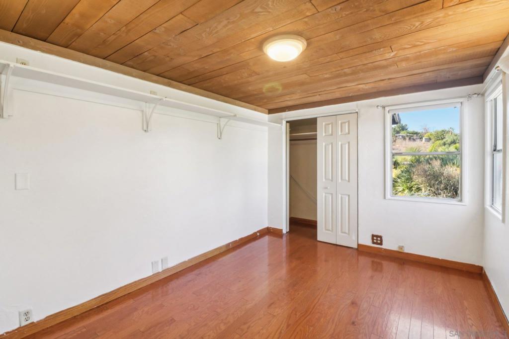 Lakeside - Residential