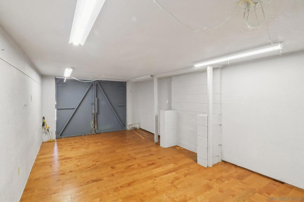 Lakeside - Residential