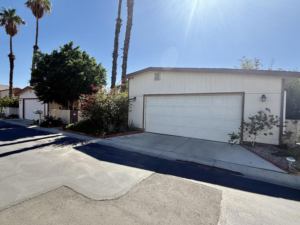 Desert Grove - Manufactured In Park