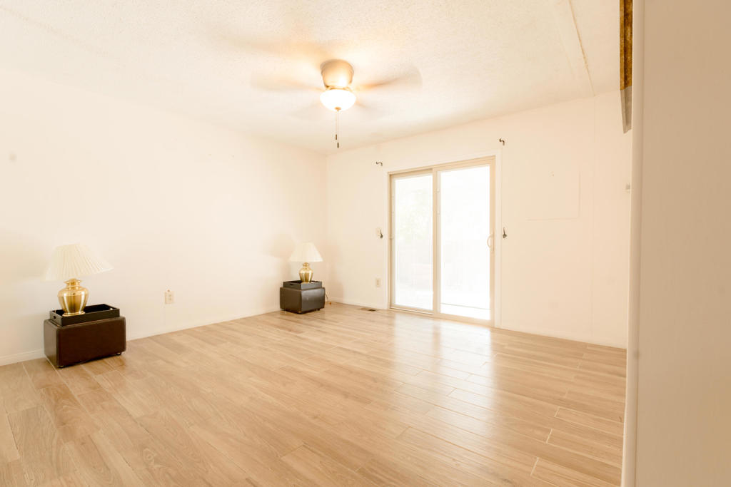 Desert Grove - Manufactured In Park