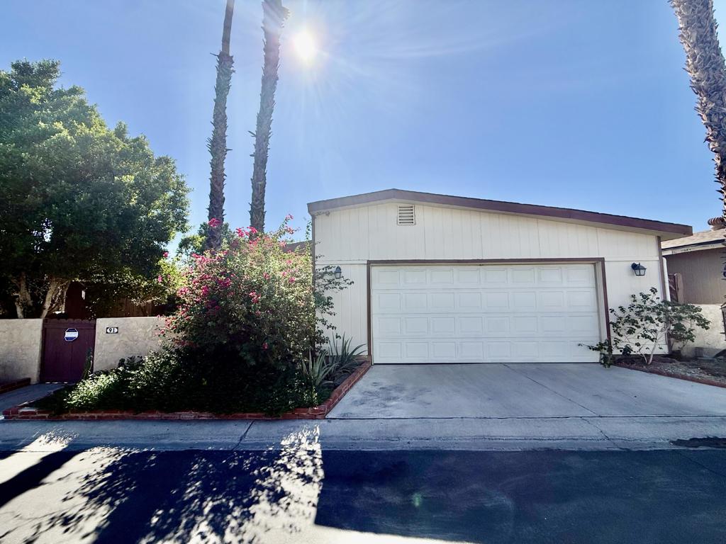 Desert Grove - Manufactured In Park