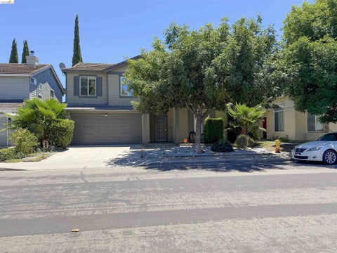 Photo of 448 Burlington Drive Dr, Tracy, CA 95376 (MLS # 41151839)