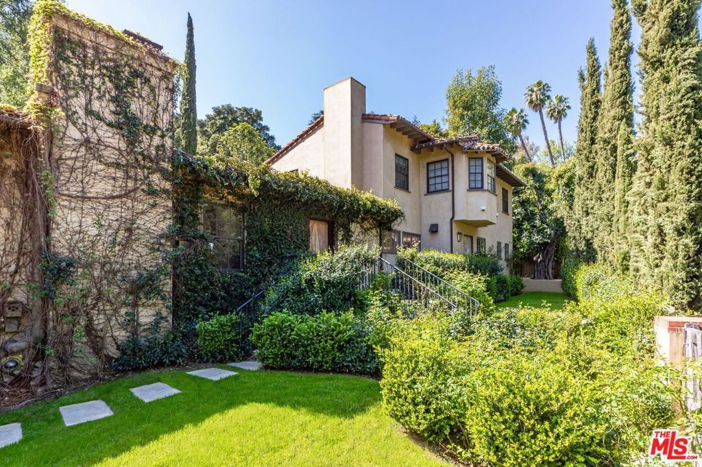 Photo of 2601 Outpost Drive, Los Angeles, CA 90068 (MLS # 26828633)