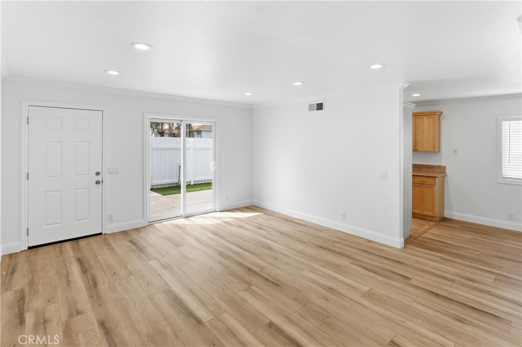 9582 Pettswood