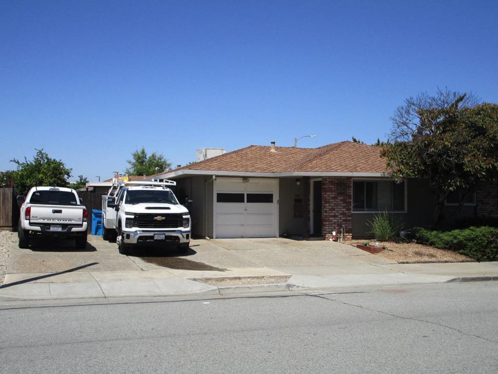 981 Sunset Drive