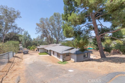 Photo of 925 Reed Terrace TER, Escondido, CA 92027 (MLS # SW26174664)