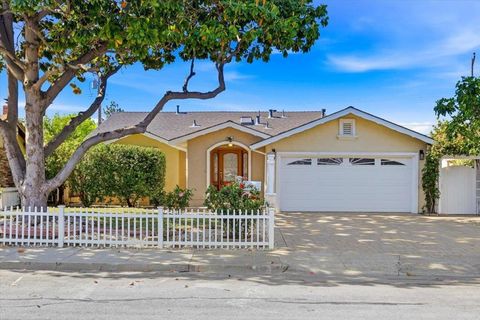 Photo of 2897 Taper Avenue, Santa Clara, CA 95051 (MLS # ML82046309)