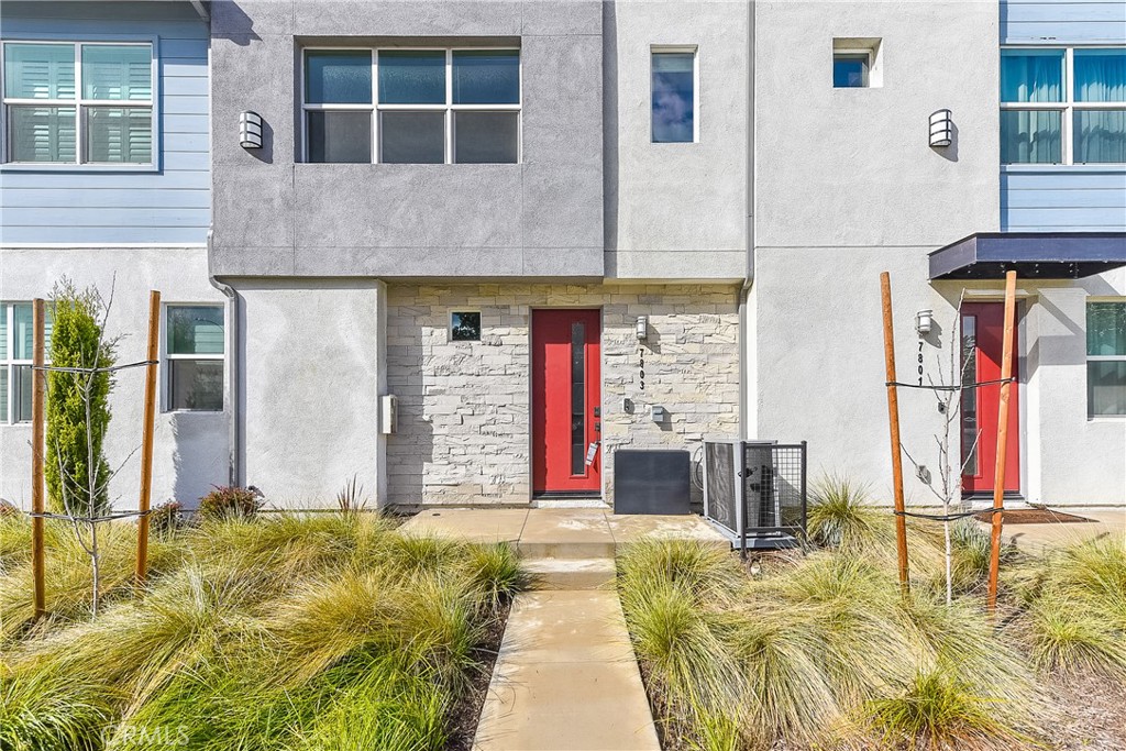 EXCELLENT INVESTMENT OPPORTUNITY IN RANCHO CUCAMONGA'S HIGHLY SOUGHT-AFTER COMMUNITY! This well-maintained townhome at 7803 Paxton Place features 3 bedrooms and 2.5 bathrooms with a highly desirable floor plan. The property currently generates $2,970/month in rental income with a lease ending February 2026, providing immediate cash flow for investors or ideal timing for owner-occupants. The open-concept layout includes a spacious living area with fireplace, updated kitchen with ample cabinet space, and private patio perfect for outdoor relaxation. Located in a peaceful neighborhood near Victoria Gardens Shopping Center, schools, and parks with convenient access to the 210 and 15 freeways. This turnkey property offers fantastic potential in one of Rancho Cucamonga's most popular areas - perfect for both investors seeking stable returns and buyers looking for a move-in ready home in a prime location!
Please note:Photos taken prior to tenant occupancy. Current interior contains tenant’s personal belongings.