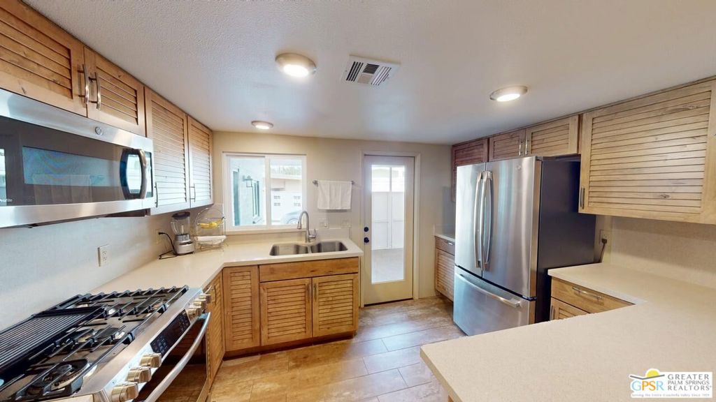 70260 Highway 111 124