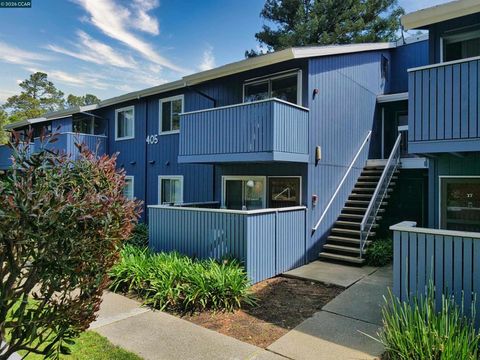 Photo of 405 Piccadilly Place Pl #24, San Bruno, CA 94066 (MLS # 41132570)