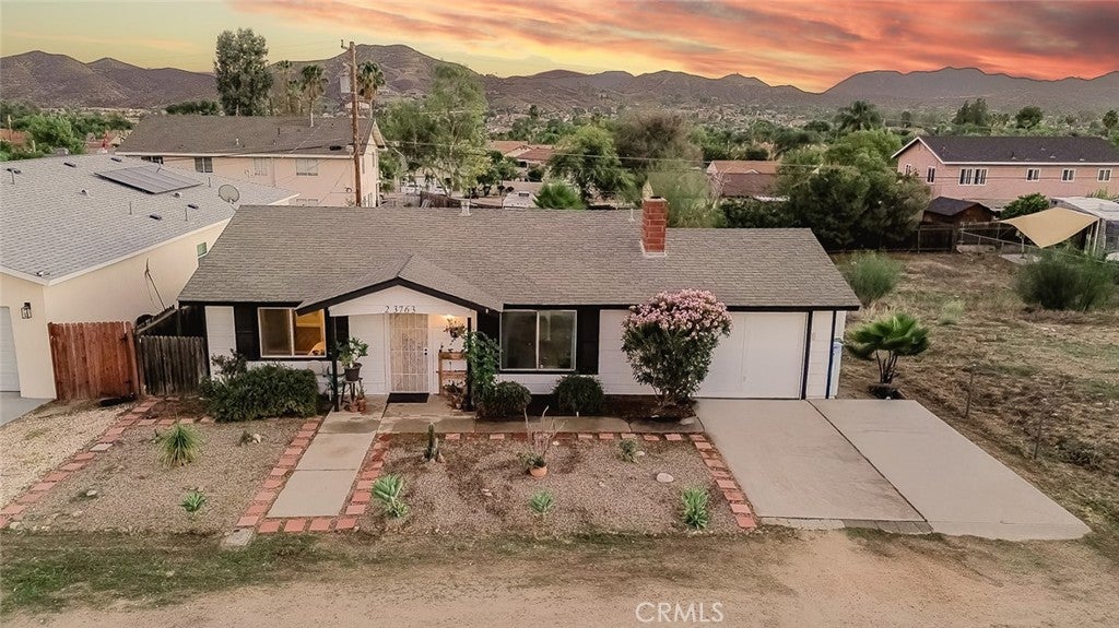 23763 Casa Bonita