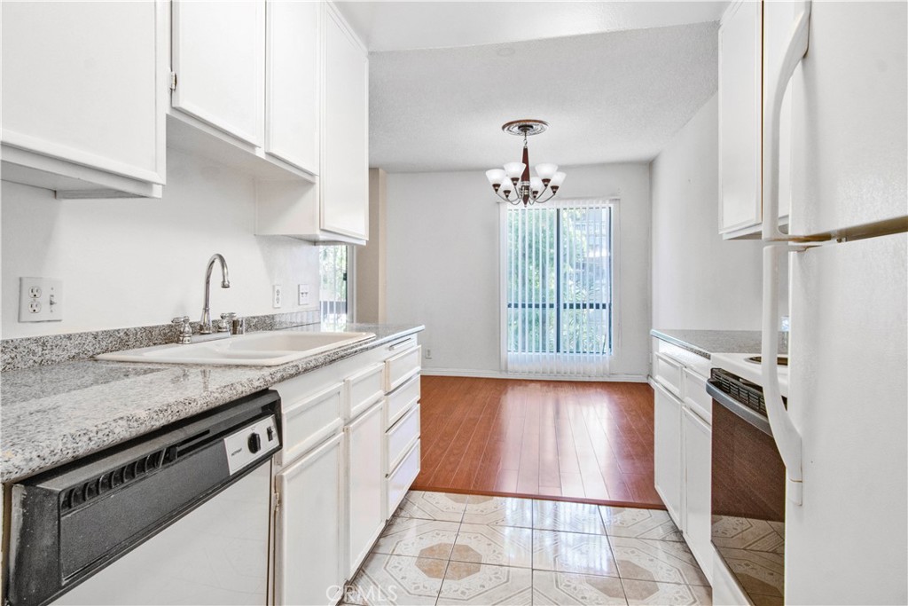 1735 N Fuller 224