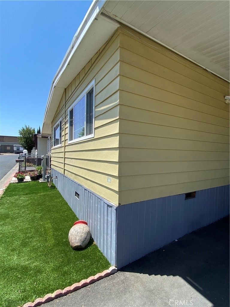 Corona West Mobile Home Park - Manufactured In Park