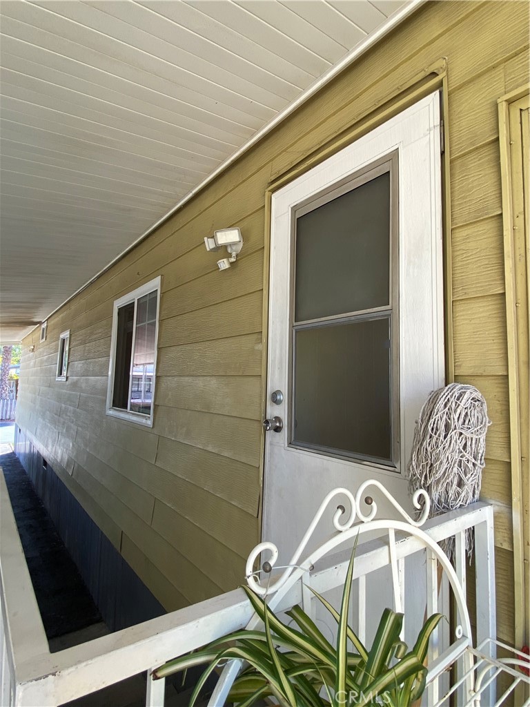 Corona West Mobile Home Park - Manufactured In Park