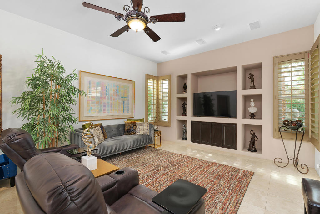 Tierra Vista - Residential