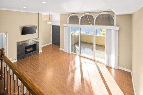 Photo of 5242 Lindley Avenue, Encino, CA 91316 (MLS # LG26002309)