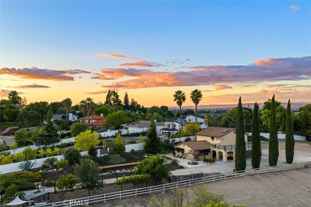 927 Osos Way