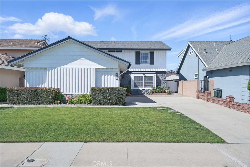 5201 Del Serra Circle