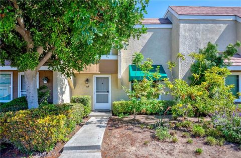 Photo of 49 Meadowgrass, Irvine, CA 92604 (MLS # PW26083845)