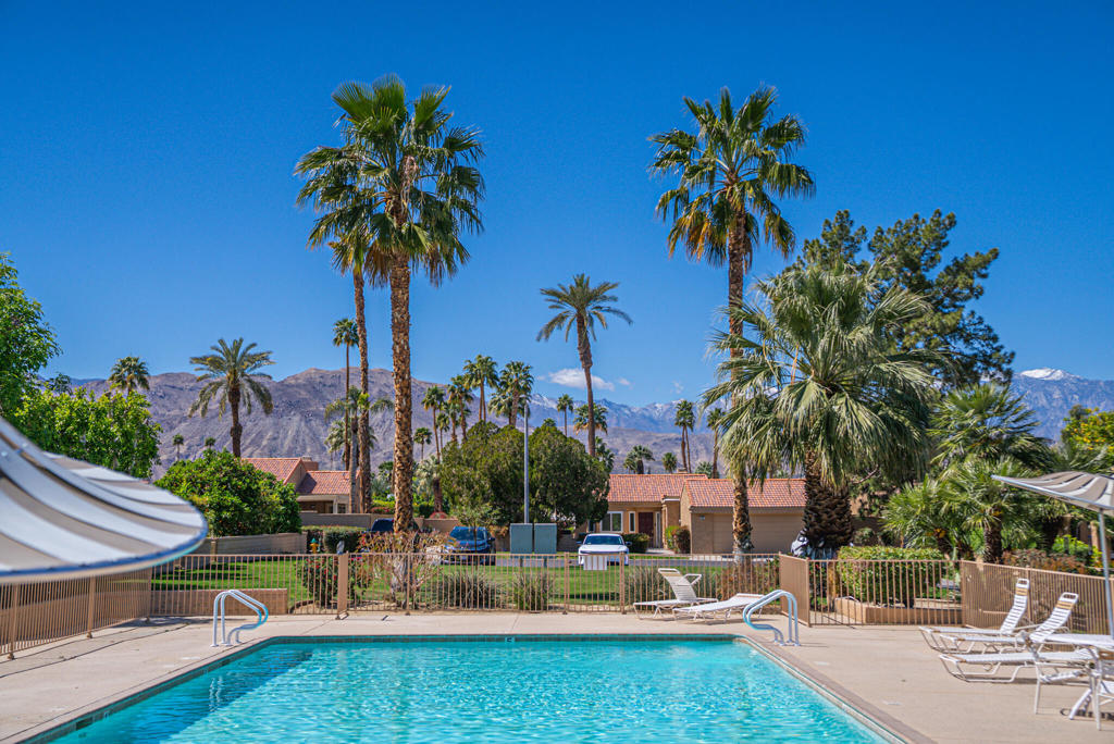 Hidden Palms - Residential