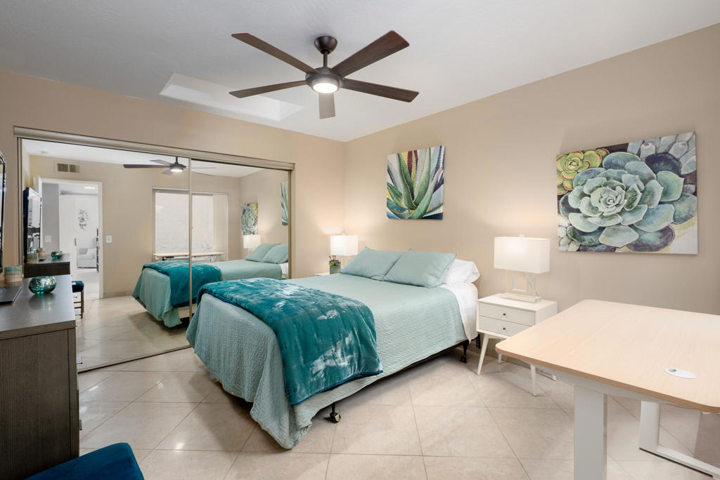 Hidden Palms - Residential