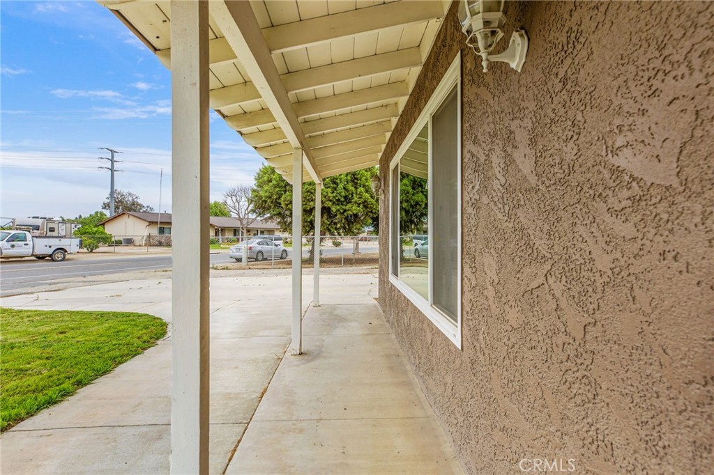 3998 Bluff