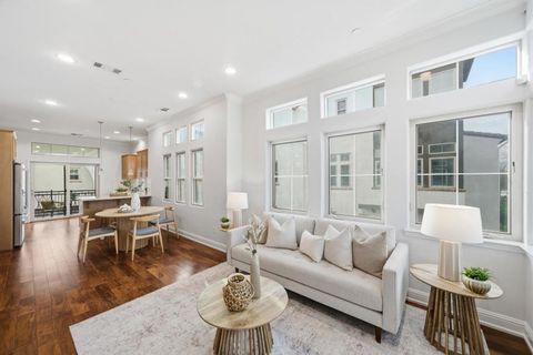 Photo of 125 Fairchild Drive, Mountain View, CA 94043 (MLS # ML82031252)