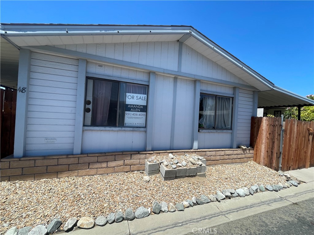 Opportunity Knocks!
Welcome to Space 48 at 201 S Pennsylvania Ave – a spacious 3-bedroom, 2-bathroom mobile home with tons of potential! Built in 1988, this home offers a great layout with washer and dryer hookups, generous living space, and natural light throughout.
A bit of a fixer-upper, it’s perfect for buyers looking to personalize their space or invest with vision. Located in a well-maintained park in the heart of San Bernardino, close to schools, shopping, and freeway access.
Don’t miss your chance to create something special here!
