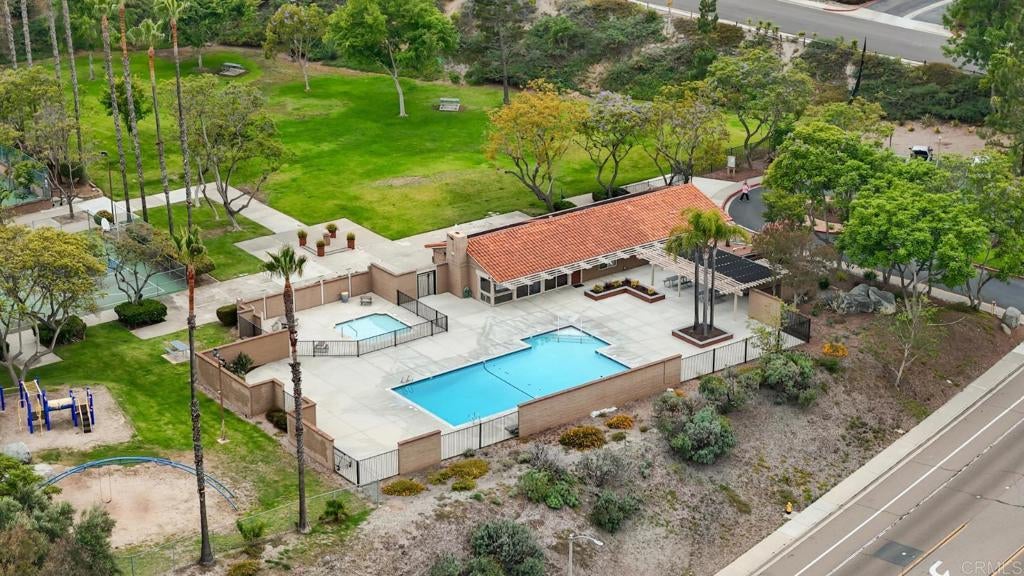 2211 Durasno Lane
