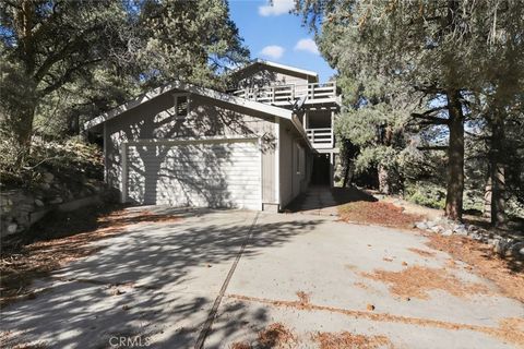 Photo of 2405 Yellowstone Court, Pine Mountain Club, CA 93225 (MLS # SR25241993) Photo of 2405 Yellowstone Court, Pine Mountain Club, CA 93225 (MLS # SR25241993)