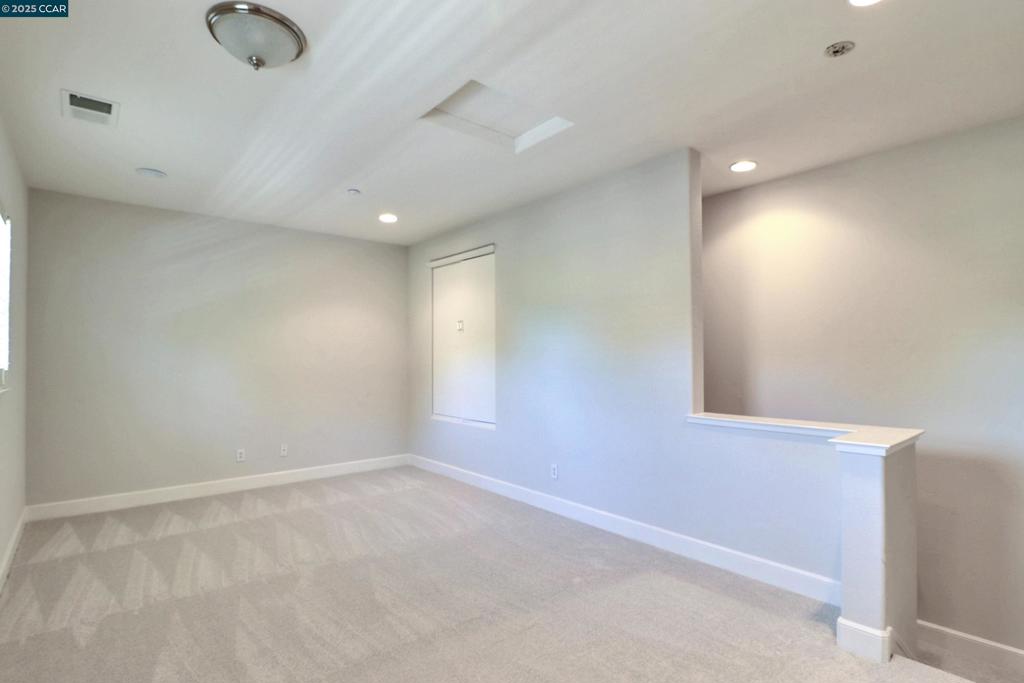 SUGARLOAF - Residential