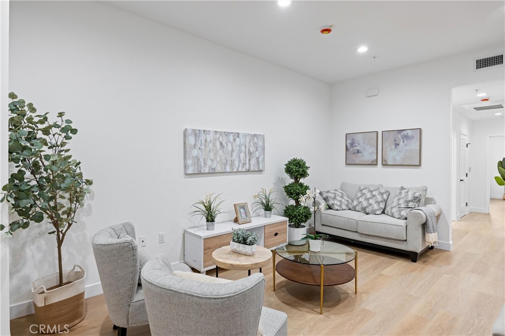 OTHR - Residential Lease
