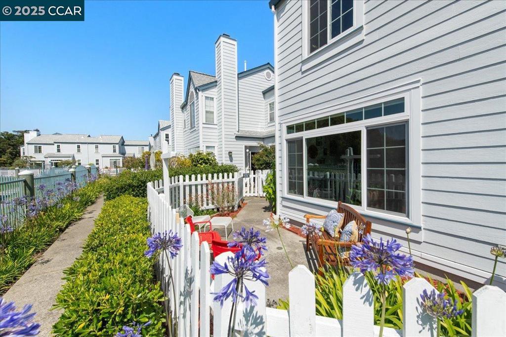 THE BEACH - Residential